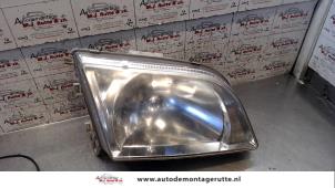 O74334 Gebruikte rechter koplamp Mitsubishi Space Star