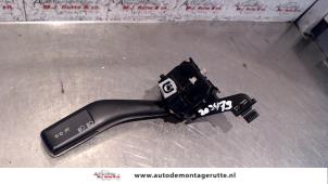 O101671 Gebruikte knipperlicht schakelaar Volkswagen Golf
