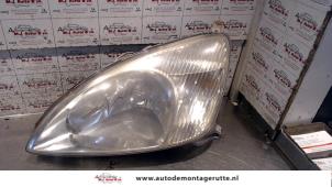 O73161 Gebruikte linker koplamp Toyota Prius