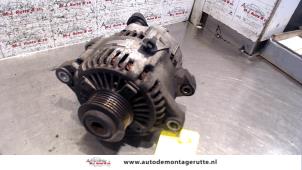 O124327 Gebruikte alternator Kia Carens