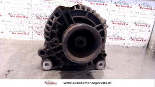 O124560 Gebruikte alternator Volvo V70
