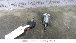 O114036 Gebruikte kontaktslot+sleutel Opel Corsa