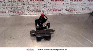 O91778 Gebruikte achterklep slotmechaniek Kia Picanto