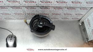 O130501 Gebruikte kachel ventilatiemotor Toyota Prius