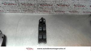 O109706 Gebruikte combischakelaar ramen Toyota Prius