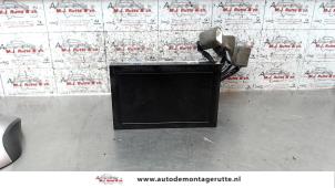 O106620 Gebruikte display interieur Toyota Prius