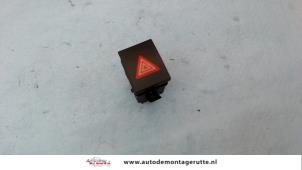 O104147 Gebruikte schakelaar paniekverlichting Volkswagen Polo