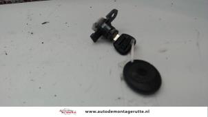 O81693 Gebruikte deurslot cilinder links Rover 25