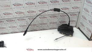 O83766 Gebruikte slotmechaniek portier 4deurs rechts-voor Renault Espace