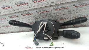 O102910 Gebruikte licht + raw schakelaar Peugeot 206