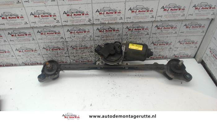 Ruitenwismotor+Mechaniek van een Kia Rio II (DE) 1.4 16V 2006