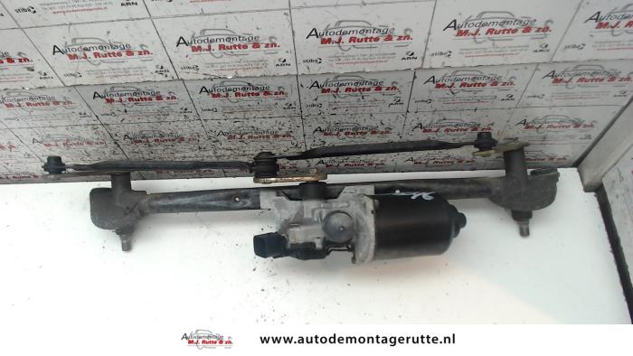 Ruitenwismotor+Mechaniek van een Kia Rio II (DE) 1.4 16V 2006