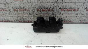O108841 Gebruikte schakelblok ruiten Mazda 6.