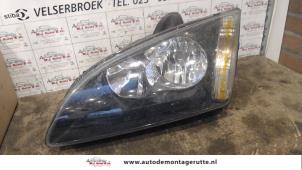 O71780 Gebruikte linker koplamp Ford Focus