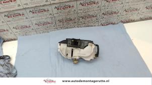 O82775 Gebruikte slotmechaniek portier 2deurs rechts Seat Ibiza