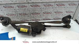 O118885 Gebruikte ruitenwismotor+mechaniek Kia Rio