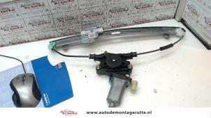 O132442 Gebruikte raammechaniek 4deurs rechts-voor Kia Rio
