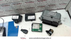 O113616 Gebruikte kontaktslot + computer Mercedes A-Klasse