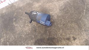 O115600 Gebruikte ruitensproeierpomp voor Volvo S40/V40