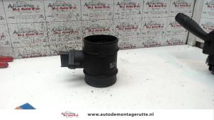 O116273 Gebruikte luchthoeveelheidsmeter Opel Corsa