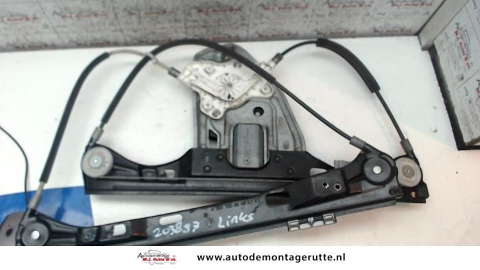 Gebruikte Raammechaniek 2Deurs links-voor Mercedes C-Klasse O77534