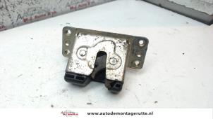 O91589 Gebruikte slotmechaniek achterklep Opel Combo