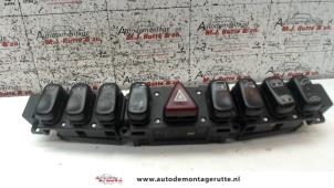 O104038 Gebruikte paniekverlichtings schakelaar Mercedes S-Klasse