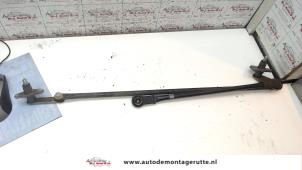 O118256 Gebruikte ruitenwis mechaniek Ssang Yong Korando