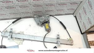 O78785 Gebruikte ruitmechaniek 2deurs rechts-voor Ssang Yong Korando