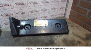 O96114 Gebruikte printplaat achterlicht links Mercedes 190E/D