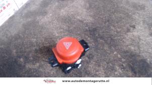 O104554 Gebruikte gevarenlicht schakelaar Honda Civic
