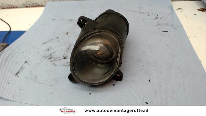 Gebruikte Mistlamp rechts-voor Volkswagen Passat O75091