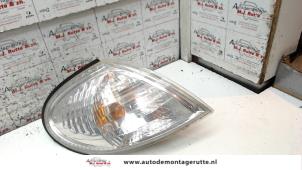 O76491 Gebruikte knipperlicht rechts Nissan Almera