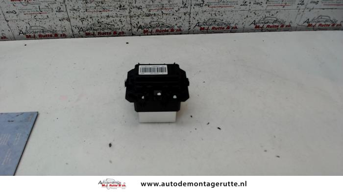 Gebruikte Kachel Weerstand Peugeot 108 O131127