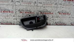 O81157 Gebruikte deurgreep 4deurs rechts-voor Peugeot 108