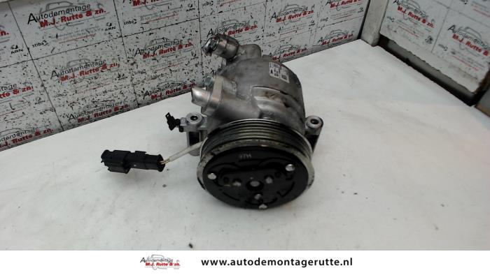 Gebruikte Pomp Airco Peugeot 108 O117803