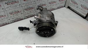 O117803 Gebruikte pomp airco Peugeot 108