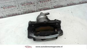 O112075 Gebruikte remklauw (tang) rechts-voor Peugeot 108