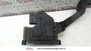 O110321 Gebruikte gaspedaal Opel Corsa