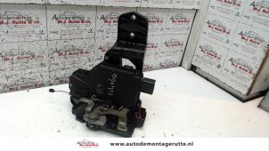 O83608 Gebruikte slotmechaniek portier 4deurs rechts-voor Volkswagen Passat