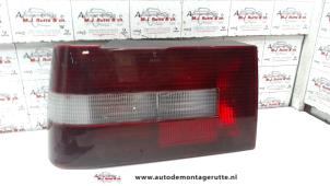 O93987 Gebruikte achterlicht links Volvo 4-Serie