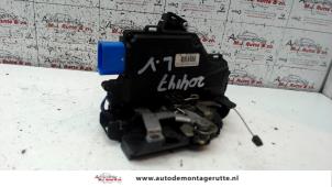 O83227 Gebruikte slotmechaniek portier 4deurs links-voor Seat Altea