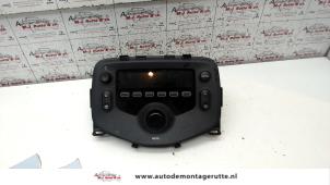 O109951 Gebruikte radio Peugeot 108