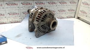 O124122 Gebruikte alternator Volkswagen Golf