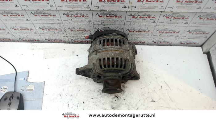 Dynamo van een Fiat Ducato (243/244/245) 2.3 JTD 16V 2006