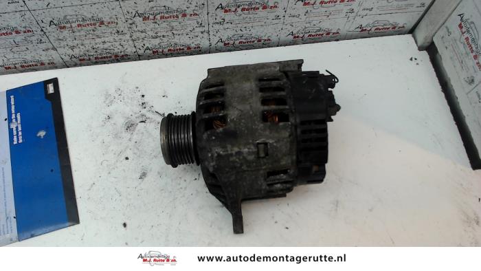 Gebruikte Dynamo Renault Megane Scenic O124463