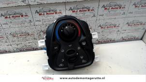 O100534 Gebruikte chaufage bedieningspaneel Peugeot 108