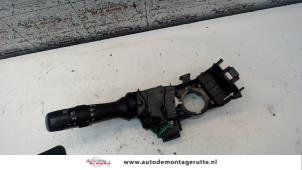 O101915 Gebruikte richtingaanwijzer schakelaar Peugeot 108