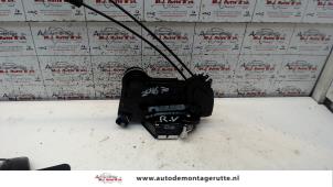 O83731 Gebruikte portierslot mechaniek 4deurs rechts-voor Peugeot 108