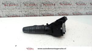 O101805 Gebruikte richtingaanwijzer schakelaar Nissan Almera